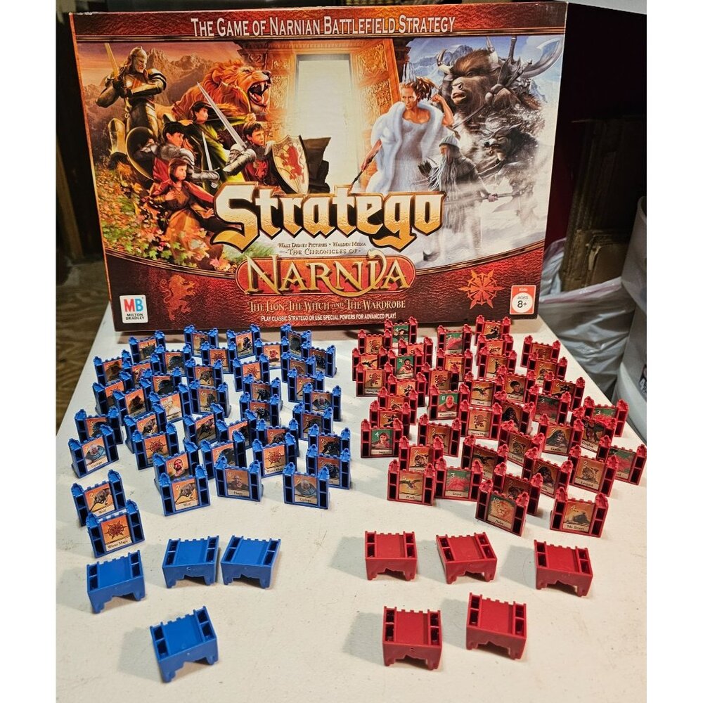 The Chronicles Of Narnia Stratego Board Game Milton Bradley Preowned COMPLETE